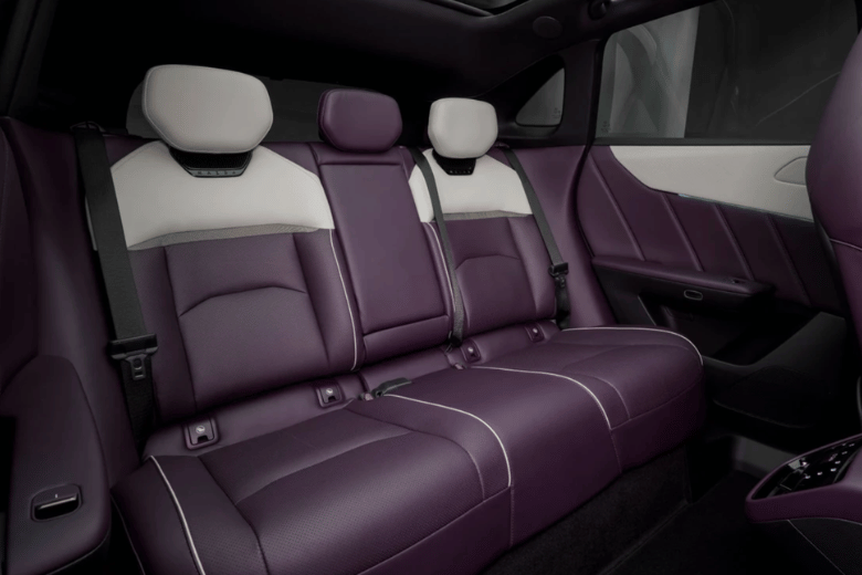 CX6e_boks (1) mazda cx 6e bagsæde