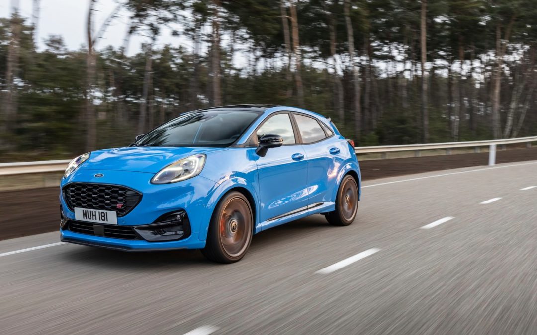 De 3 bedste bybiler: Suzuki Swift, Ford Puma og Mazda 2