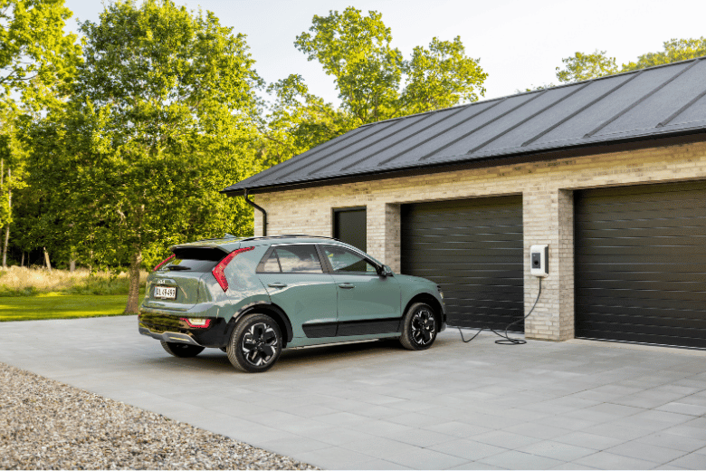 Mørkegrøn Suzuki e vitara